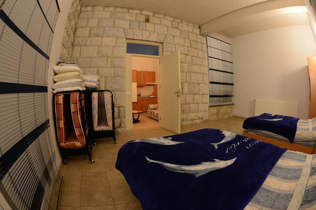 Bauhaus Chalets Apartment Бишари Экстерьер фото